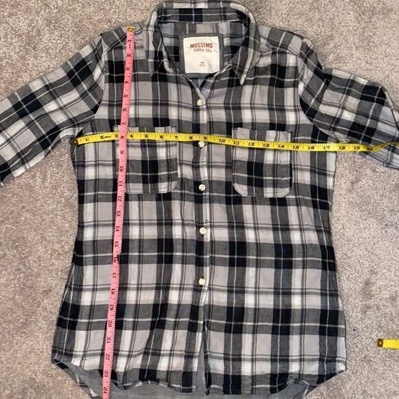 Mossimo Supply Co Plaid Button Down Top! - Picture 8 of 13